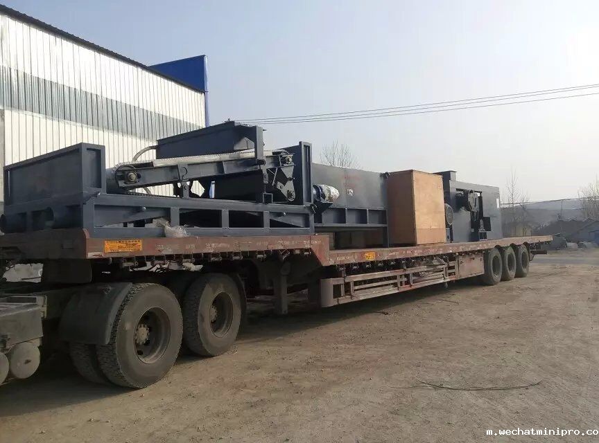 钾长石专用高压辊磨机 发货现场